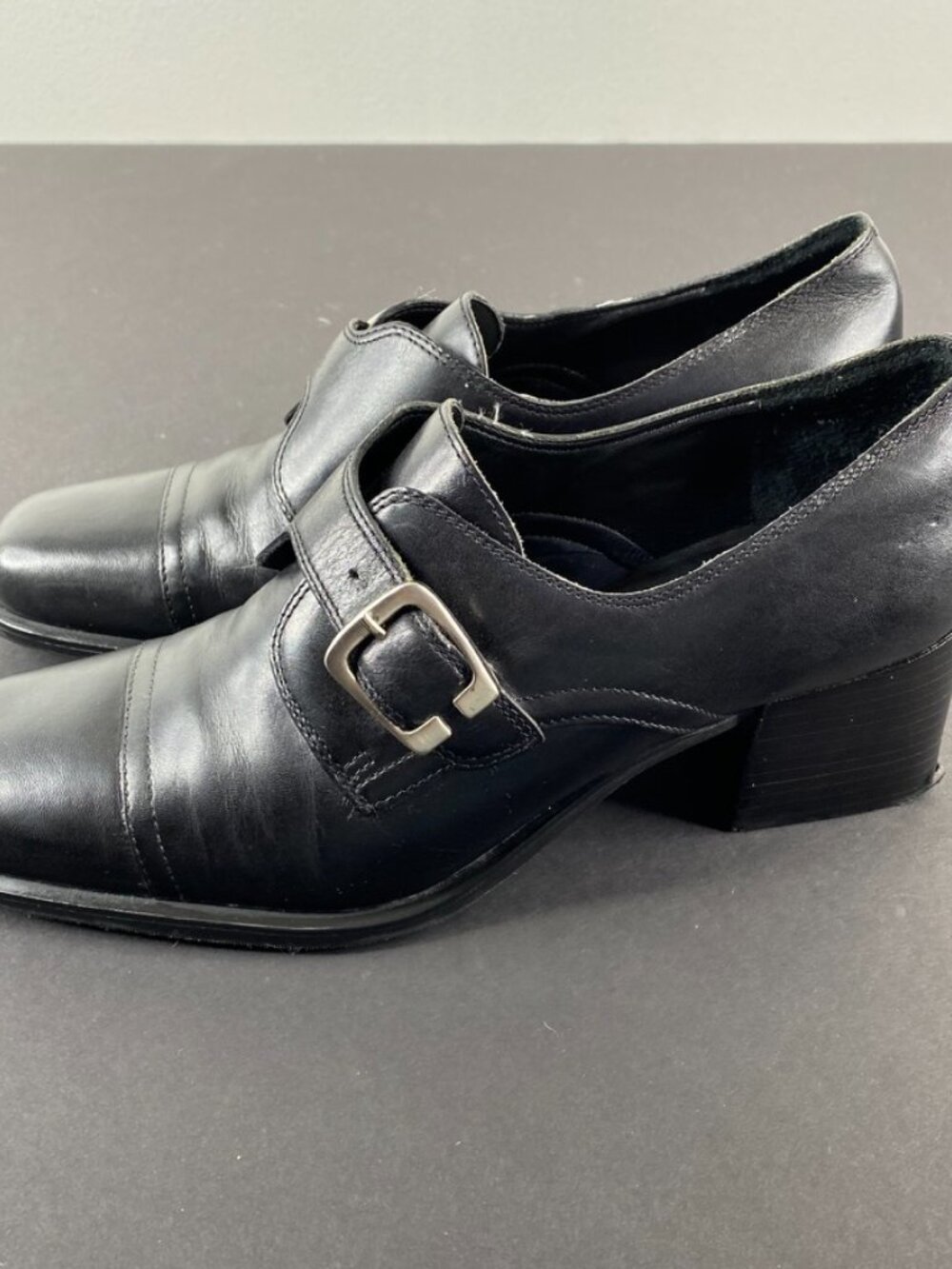 Etienne Aigner Black Buckle Block Heel Y2K Booties Shoes 6M - Picture 5 of 8